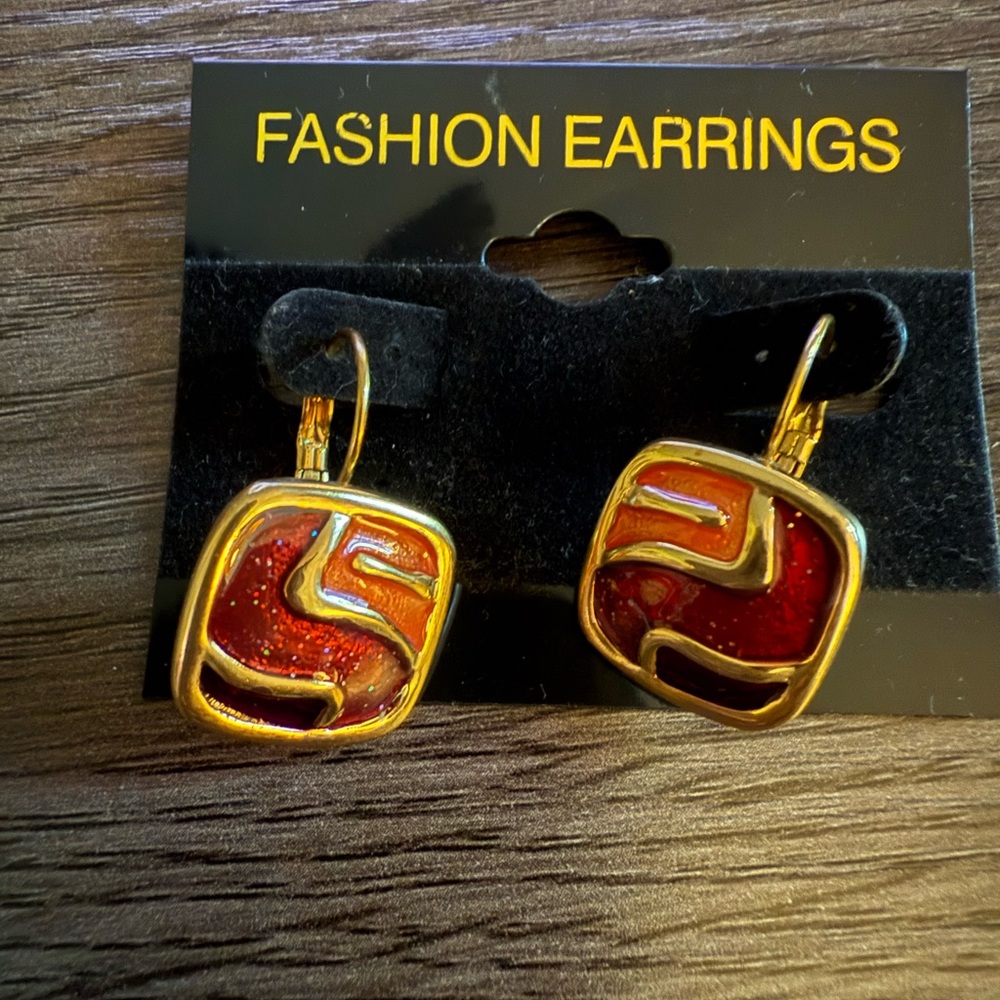 Gold‎ and Red Fashion Earrings